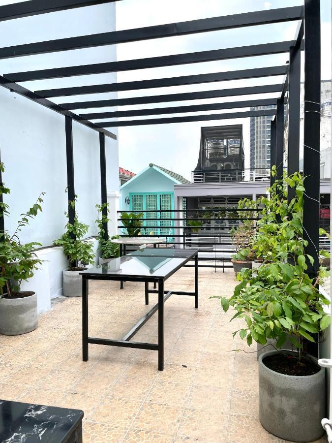 The House Of Aviators Apartment *